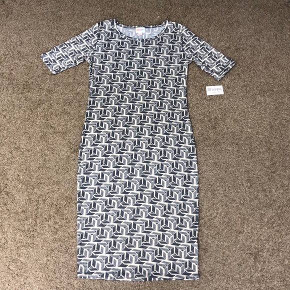 💕New With Tag Lularoe Julia Style Dress💕 - Picture 5 of 14